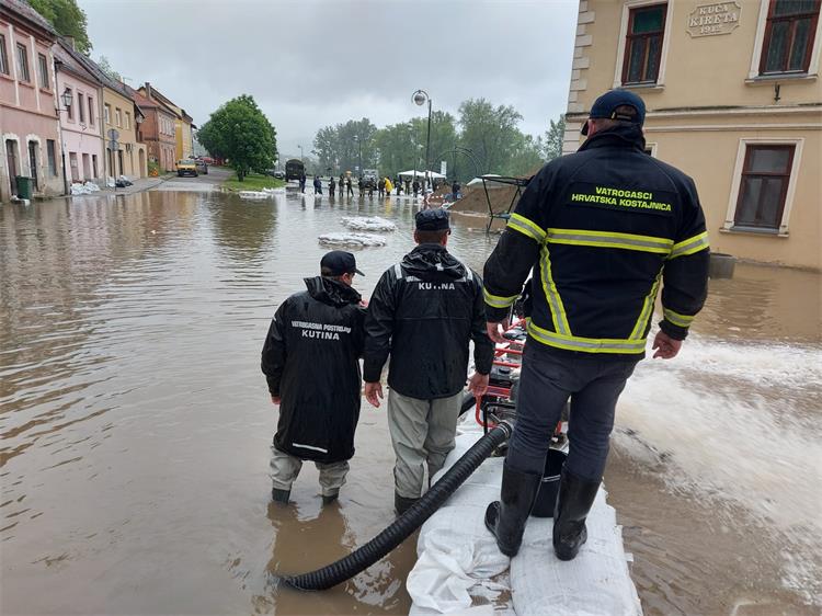 Slika /slike/hrvatska kostajnica (1).jpg